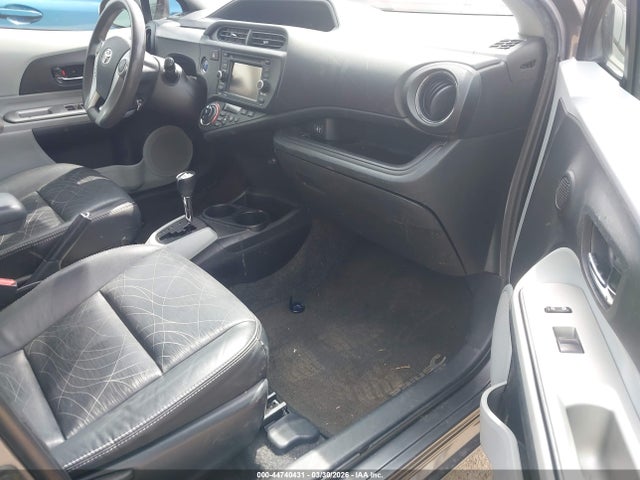 2012 TOYOTA PRIUS C JTDKDTB31C1006409 Photo 4