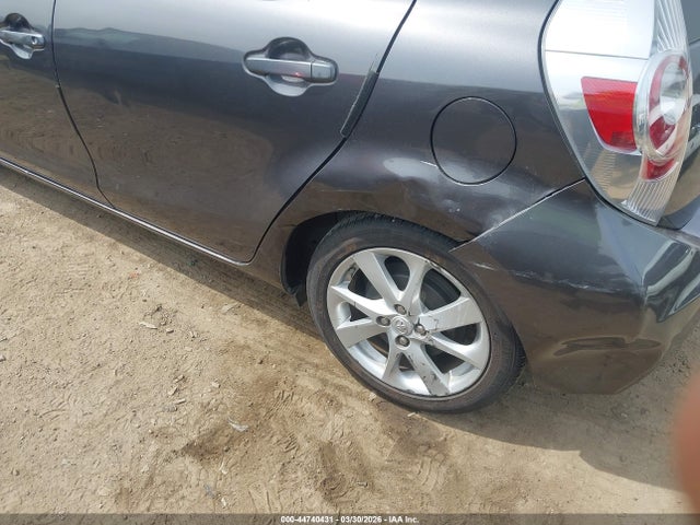 2012 TOYOTA PRIUS C JTDKDTB31C1006409 Photo 5