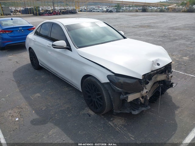 2015 MERCEDES-BENZ C 300 55SWF4JBXFU075359