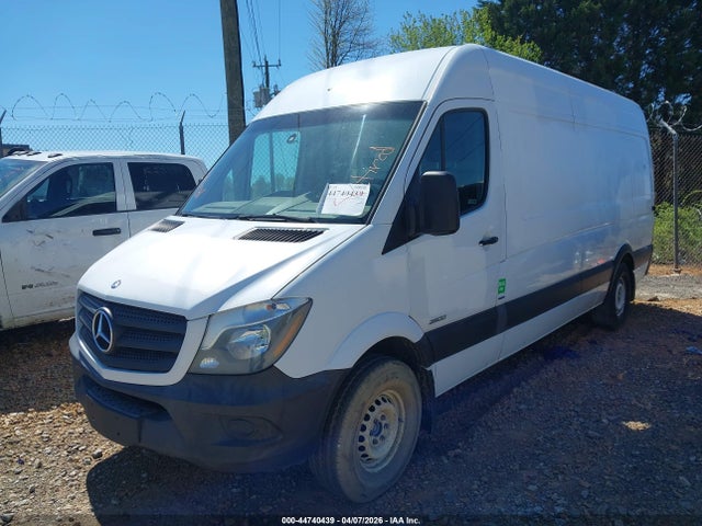 Mercedes-Benz Sprinter 2500 High Roof 2015 WD3PE8DB2FP127840 Image 2