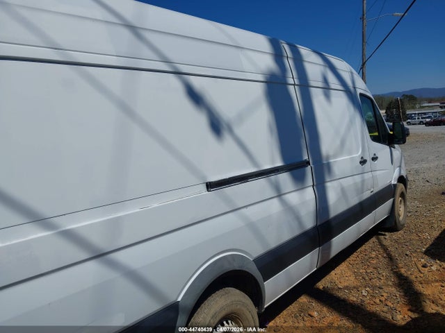 Mercedes-Benz Sprinter 2500 High Roof 2015 WD3PE8DB2FP127840 Image 4