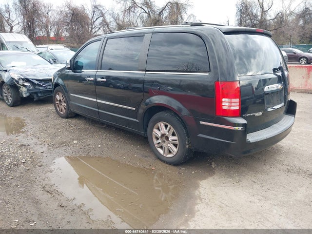 2008 CHRYSLER TOWN & COUNTRY 2A8HR64XX8R132289 Photo 2