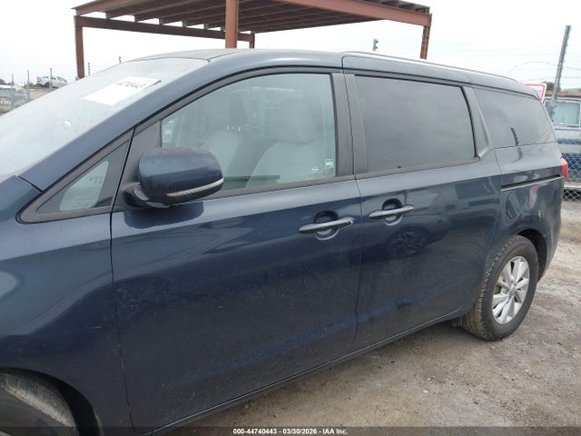 KIA SEDONA LX 2015 KNDMB5C16F6026640 Image 14