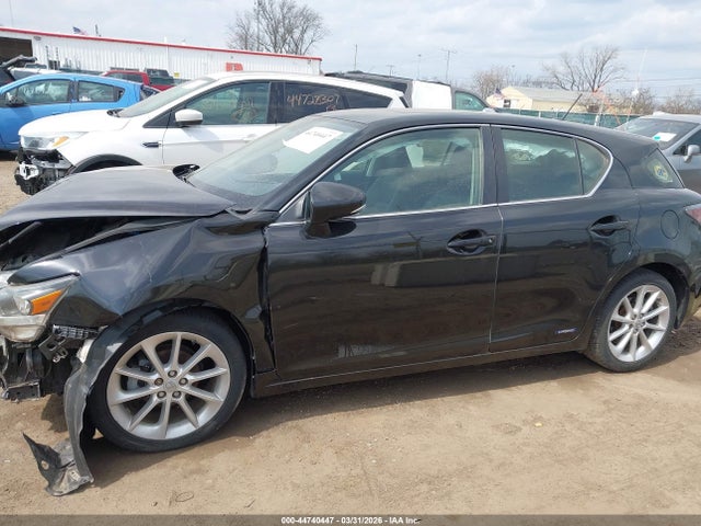 44740447 :رقم المزاد ، JTHKD5BH8C2104031 vin ، 2012 Lexus Ct 200h Premium مزاد بيع