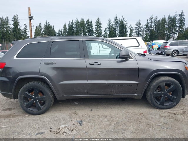 1C4RJFAG9FC608237 Jeep Grand Cherokee Altitude