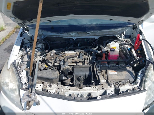 JTDKN3DU8F1974109 Toyota Prius Two