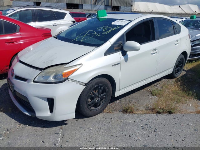 JTDKN3DU8F1974109 Toyota Prius Two