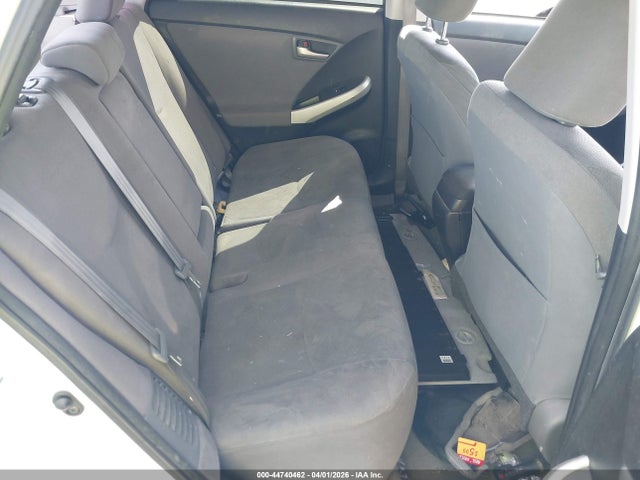 JTDKN3DU8F1974109 Toyota Prius Two