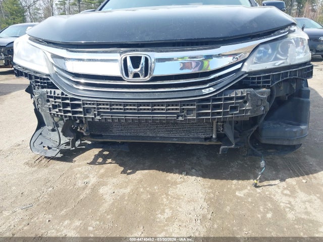 1HGCR3F8XGA025883 Honda Accord Ex-l V-6