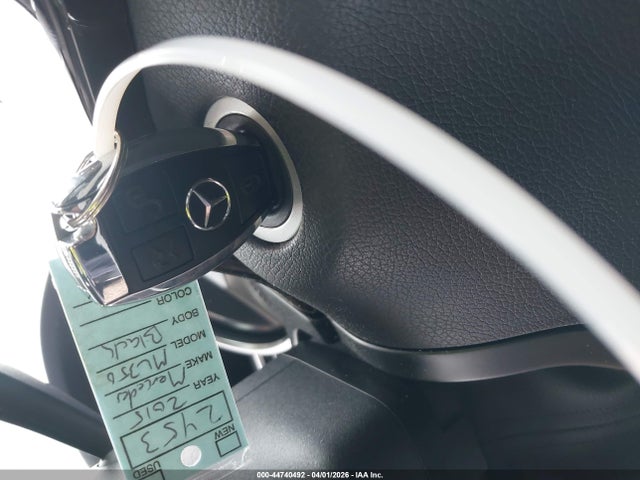44740492 :رقم المزاد ، 4JGDA5HBXFA505513 vin ، 2015 Mercedes-benz Ml 350 4matic مزاد بيع