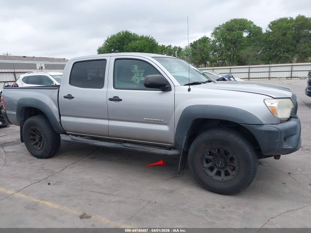 44740497 :رقم المزاد ، 5TFJX4GNXFX039008 vin ، 2015 Toyota Tacoma Prerunner مزاد بيع