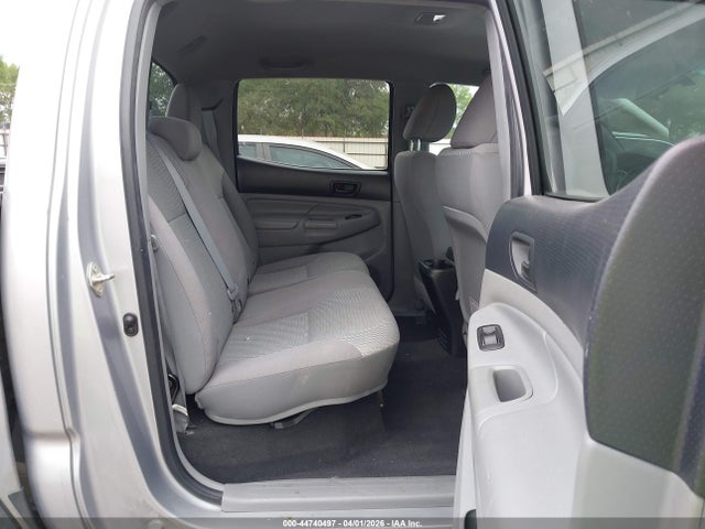 44740497 :رقم المزاد ، 5TFJX4GNXFX039008 vin ، 2015 Toyota Tacoma Prerunner مزاد بيع