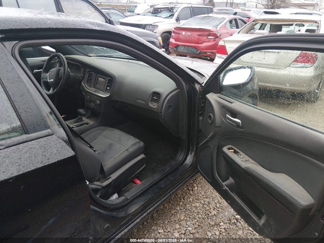 Продажа на аукционе авто 2016 Dodge Charger Se, vin: 2C3CDXBG7GH292521, номер лота: 44740500
