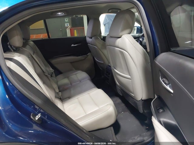 44740526 :رقم المزاد ، 1GYFZDR41KF167605 vin ، 2019 Cadillac Xt4 Premium Luxury مزاد بيع