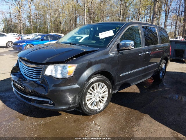Продажа на аукционе авто 2015 Chrysler Town & Country Touring-l, vin: 2C4RC1CG9FR742778, номер лота: 44740533