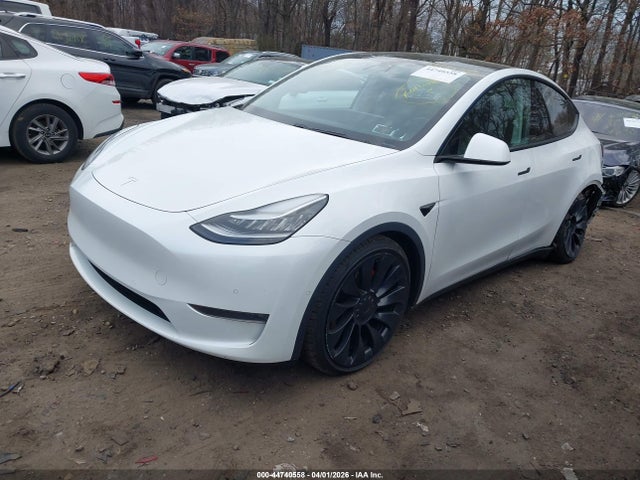 5YJYGDEF9LF009921 Tesla Model Y Long Range Dual Motor All-wheel Drive/performance Dual Motor All-wheel Drive