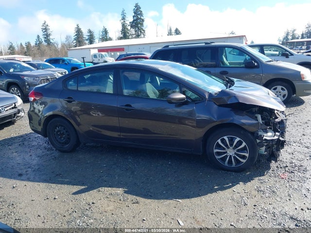 Продаж на аукціоні авто 2018 Kia Forte Lx, vin: 3KPFL4A74JE205429, номер лоту: 44740561
