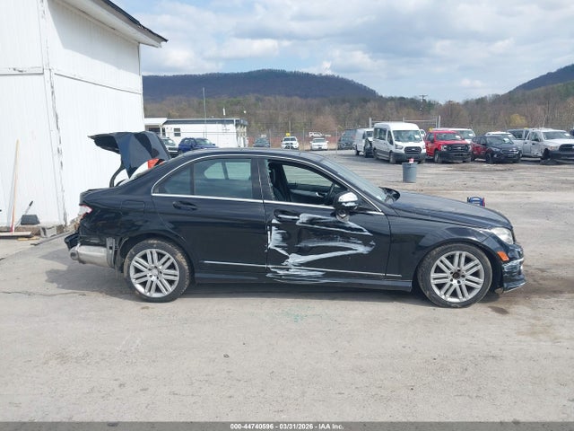 Продаж на аукціоні авто 2008 Mercedes-benz C 300 4matic, vin: WDDGF81X58F107213, номер лоту: 44740596
