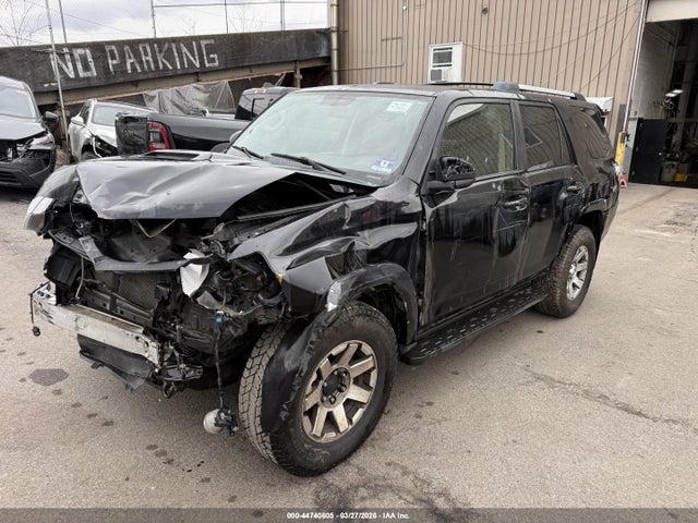 2015 TOYOTA 4RUNNER JTEBU5JR2F5259927 Photo 1
