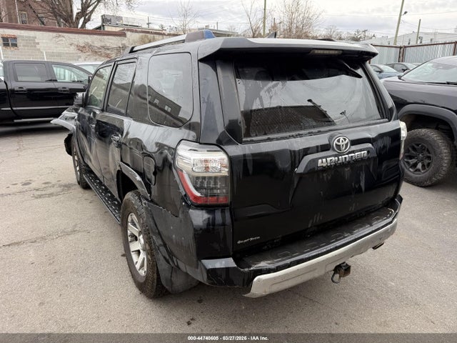 2015 TOYOTA 4RUNNER JTEBU5JR2F5259927 Photo 2