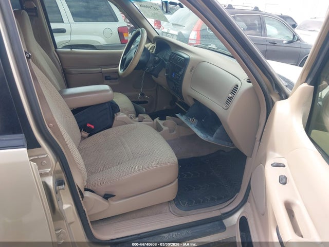 44740608 :رقم المزاد ، 1FMZU72X7YUB73609 vin ، 2000 Ford Explorer Xls مزاد بيع