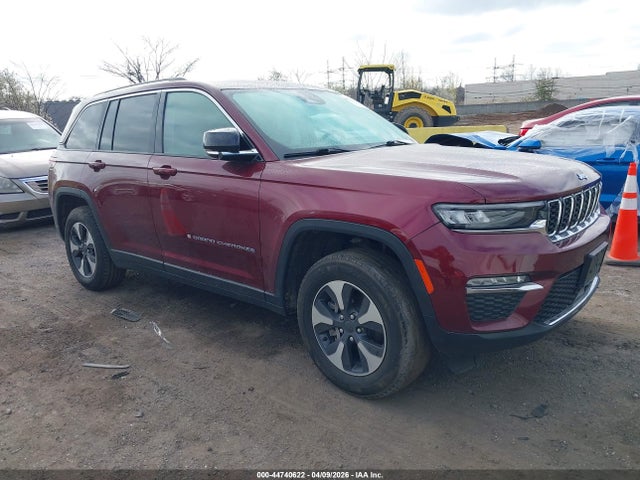 Продажа на аукционе авто 2023 Jeep Grand Cherokee 4xe, vin: 1C4RJYB65PC649015, номер лота: 44740622