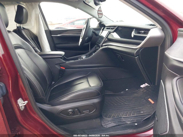 Продажа на аукционе авто 2023 Jeep Grand Cherokee 4xe, vin: 1C4RJYB65PC649015, номер лота: 44740622
