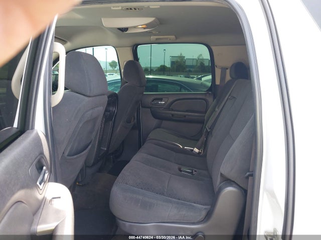 2007 Chevrolet Suburban 1500 Ls მანქანა იყიდება აუქციონზე, vin: 3GNFC16057G199123, აუქციონის ნომერი: 44740624