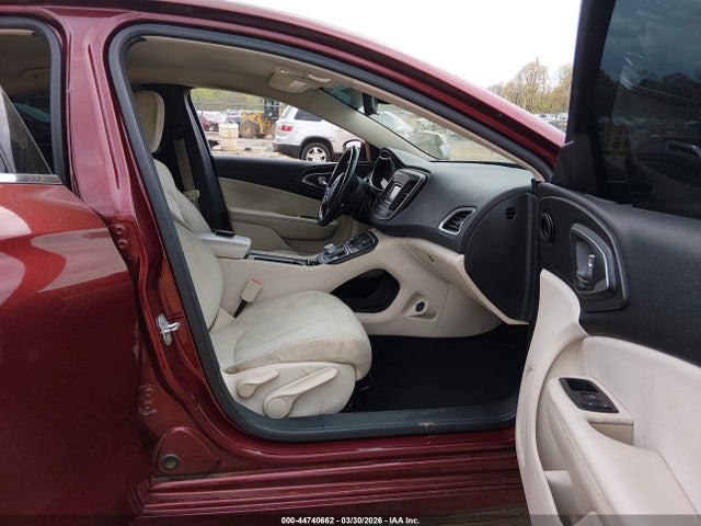 44740662 :رقم المزاد ، 1C3CCCAB8FN526737 vin ، 2015 Chrysler 200 Limited مزاد بيع
