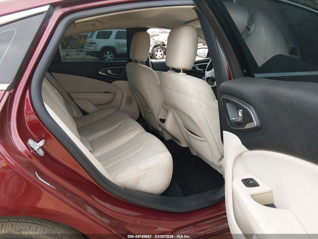 44740662 :رقم المزاد ، 1C3CCCAB8FN526737 vin ، 2015 Chrysler 200 Limited مزاد بيع