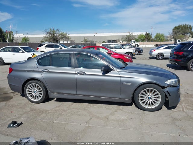 2013 Bmw 535i მანქანა იყიდება აუქციონზე, vin: WBAFR7C58DC822028, აუქციონის ნომერი: 44740681