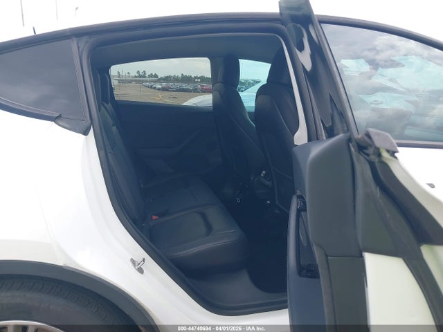 2020 TESLA MODEL Y 5YJYGDEEXLF043616 Photo 7
