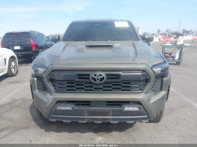 44740723 :رقم المزاد ، 3TMKB5FN3SM028992 vin ، 2025 Toyota Tacoma Trd Sport مزاد بيع
