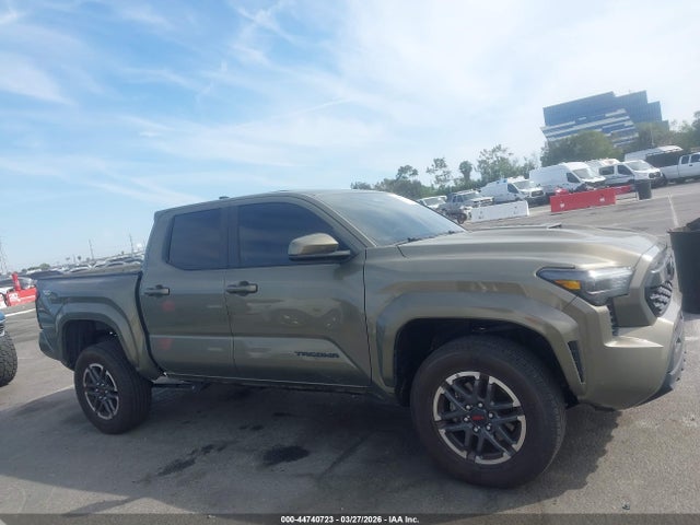 44740723 :رقم المزاد ، 3TMKB5FN3SM028992 vin ، 2025 Toyota Tacoma Trd Sport مزاد بيع