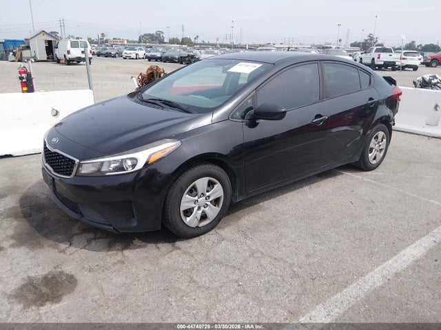 KIA FORTE LX 2017 3KPFK4A72HE096403 Image 2