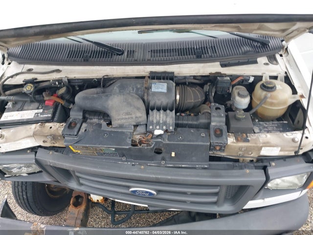 44740762 :رقم المزاد ، 1FDWE35L05HA78203 vin ، 2005 Ford E-350 Cutaway Standard مزاد بيع