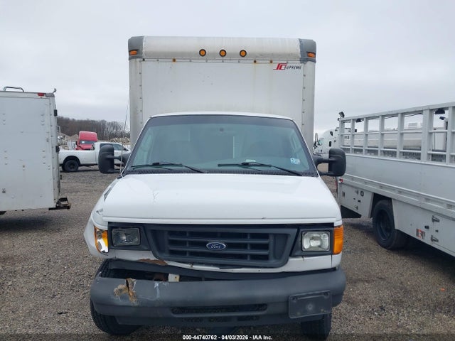 44740762 :رقم المزاد ، 1FDWE35L05HA78203 vin ، 2005 Ford E-350 Cutaway Standard مزاد بيع