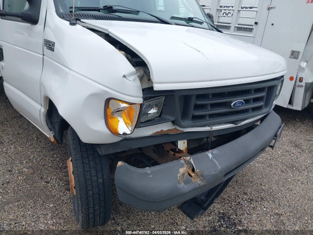 44740762 :رقم المزاد ، 1FDWE35L05HA78203 vin ، 2005 Ford E-350 Cutaway Standard مزاد بيع