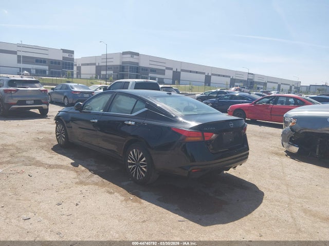 44740792 :رقم المزاد ، 1N4BL4DV0PN316126 vin ، 2023 Nissan Altima Sv Fwd مزاد بيع