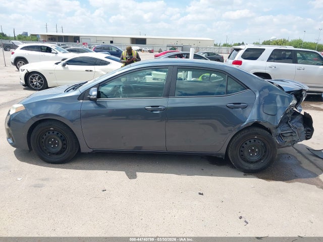 44740799 :رقم المزاد ، 5YFBURHE3FP202735 vin ، 2015 Toyota Corolla S مزاد بيع