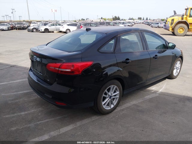 2018 FORD FOCUS 1FADP3F27JL327329 Photo 3