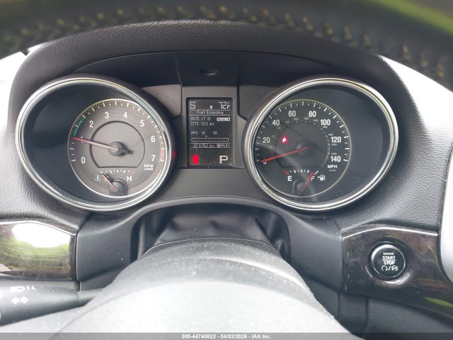 44740822 :رقم المزاد ، 1J4RR4GG5BC587153 vin ، 2011 Jeep Grand Cherokee Laredo مزاد بيع