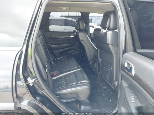 44740822 :رقم المزاد ، 1J4RR4GG5BC587153 vin ، 2011 Jeep Grand Cherokee Laredo مزاد بيع