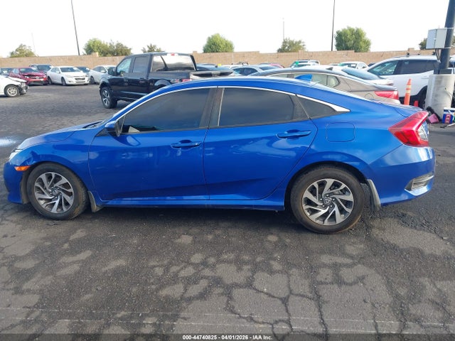 Honda CIVIC EX 2018 2HGFC2F75JH554098 Image 14