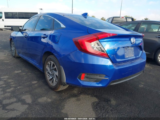 Honda CIVIC EX 2018 2HGFC2F75JH554098 Image 3