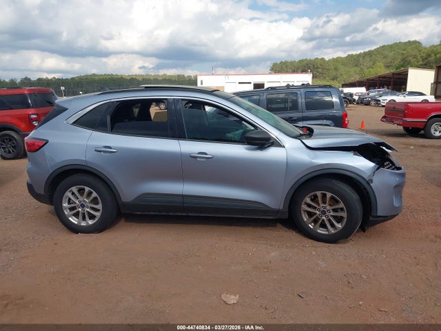 Продаж на аукціоні авто 2022 Ford Escape Se, vin: 1FMCU0G66NUA99334, номер лоту: 44740834