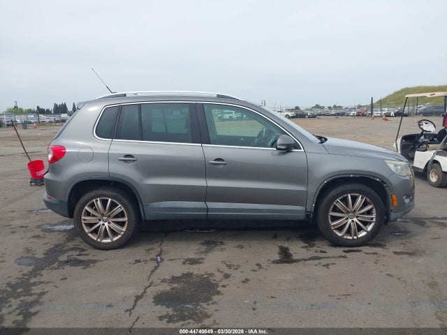 Продажа на аукционе авто 2009 Volkswagen Tiguan Sel, vin: WVGBV75N49W539444, номер лота: 44740849