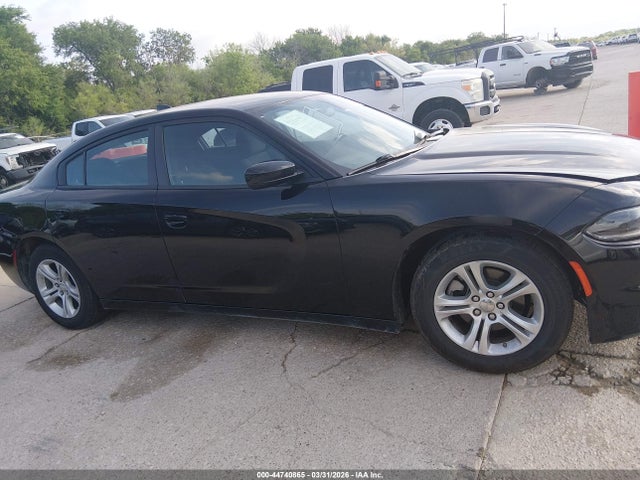2C3CDXBG5PH663241 Dodge Charger Sxt