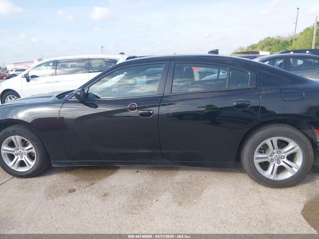 2C3CDXBG5PH663241 Dodge Charger Sxt