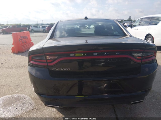 2C3CDXBG5PH663241 Dodge Charger Sxt